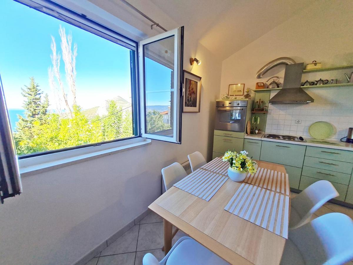 Apartment Ivana Borak Omiš Exterior foto